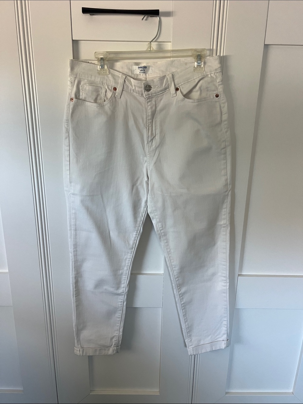 Levi's White Cropped Ankle Jeans
